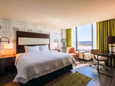 bedroom - hotel hampton inn and suites navy yard - washington, dc, united states of america