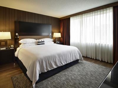bedroom 1 - hotel embassy suites at chevy chase pavilion - washington, dc, united states of america