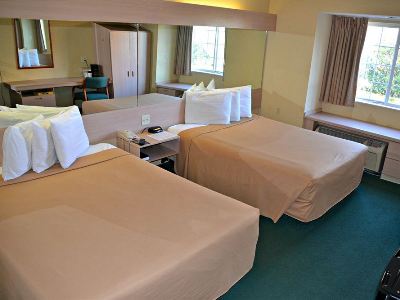 bedroom 1 - hotel baymont international dr/universal blvd - orlando, united states of america