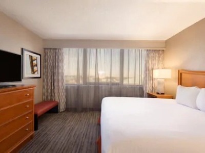 bedroom - hotel embassy suites hilton intl drv icon park - orlando, united states of america