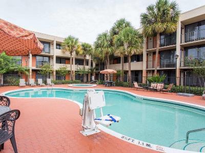 outdoor pool - hotel days inn and suites orlando airport - orlando, united states of america