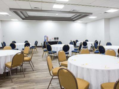 conference room - hotel days inn and suites orlando airport - orlando, united states of america