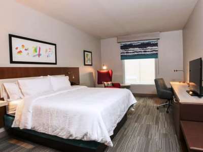bedroom 1 - hotel hilton garden inn cincinnati midtown - cincinnati, united states of america