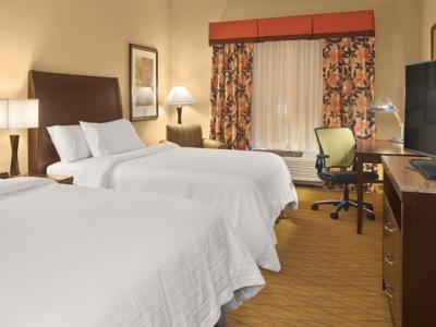 bedroom 1 - hotel hilton garden inn akron - akron, united states of america