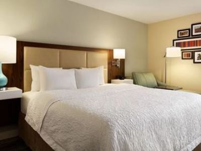 bedroom - hotel hampton inn akron-fairlawn - akron, united states of america