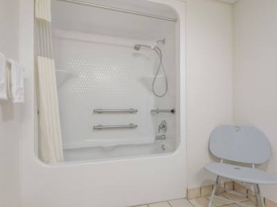 bathroom 2 - hotel days inn by wyndham amarillo-medical ctr - amarillo, united states of america