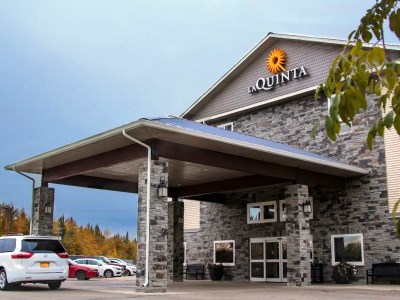 La Quinta Inn N Suites Fairbanks Airport