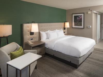 bedroom 1 - hotel hilton birmingham at uab - birmingham, alabama, united states of america