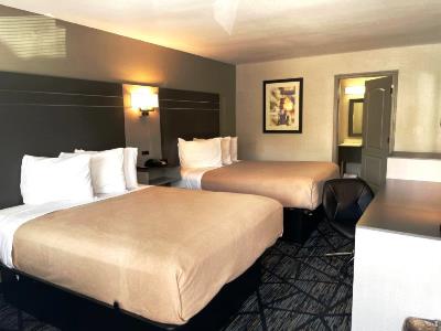 bedroom 1 - hotel baymont by wyndham dothan - dothan, united states of america