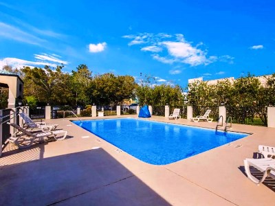 outdoor pool - hotel days inn by wyndham foley - foley, united states of america
