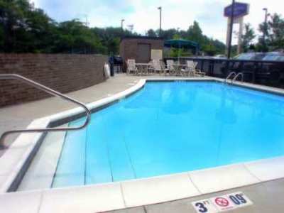 outdoor pool - hotel hampton inn birmingham i-65 lakeshore dr - homewood, united states of america