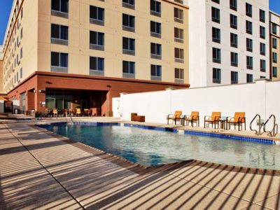 outdoor pool - hotel courtyard phoenix chandler / fashion ctr - chandler, arizona, united states of america