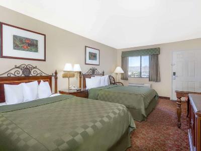 bedroom 4 - hotel days inn by wyndham kingman east - kingman, united states of america