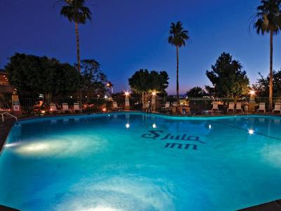 outdoor pool - hotel shilo inn yuma - yuma, united states of america