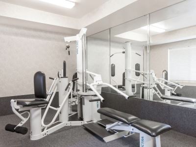 gym - hotel ramada limited bakersfield north - bakersfield, united states of america