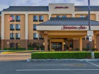 exterior view - hotel hampton inn bakersfield central - bakersfield, united states of america