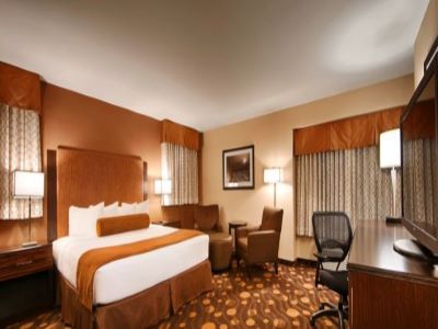 bedroom 5 - hotel best western plus suites coronado island - coronado, united states of america