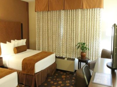 bedroom 1 - hotel best western plus suites coronado island - coronado, united states of america