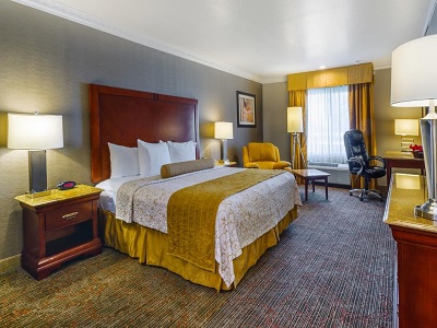 bedroom - hotel best western plus newport mesa inn - costa mesa, california, united states of america
