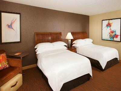 bedroom 3 - hotel hilton orange county/costa mesa - costa mesa, california, united states of america