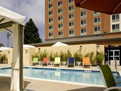 outdoor pool - hotel courtyard los angeles westside - culver city, united states of america