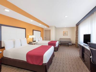 bedroom 2 - hotel ramada by wyndham culver city - culver city, united states of america