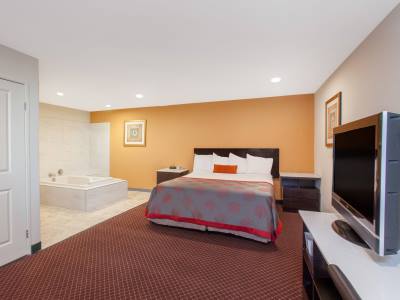 suite - hotel ramada by wyndham culver city - culver city, united states of america