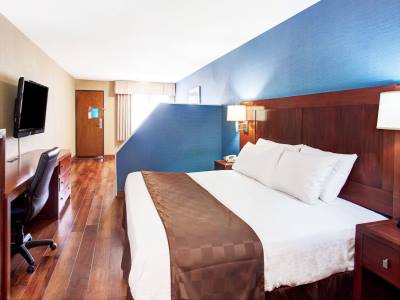 bedroom - hotel travelodge by wyndham culver city - culver city, united states of america
