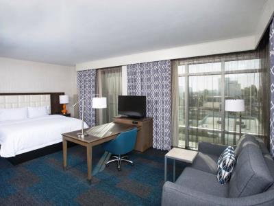 bedroom - hotel hampton inn and suites lax el segundo - el segundo, united states of america