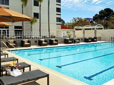 outdoor pool - hotel doubletree hotel lax el segundo - el segundo, united states of america