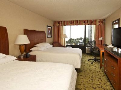 bedroom 1 - hotel hilton garden inn sfo oakland bay bridge - emeryville, united states of america