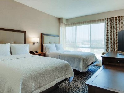 bedroom 1 - hotel hampton inn suite los angeles - glendale - glendale, california, united states of america