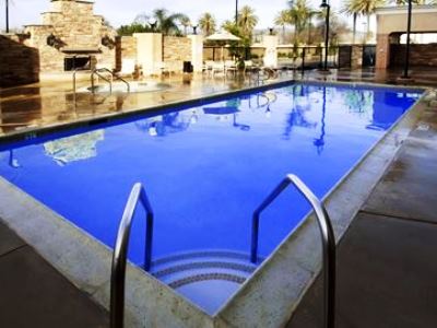 outdoor pool - hotel hampton inn and suites hemet - hemet, united states of america