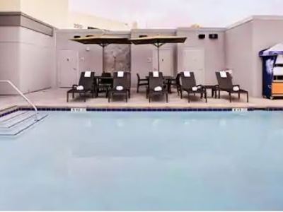 outdoor pool - hotel hampton inn suites orange county airport - irvine, united states of america