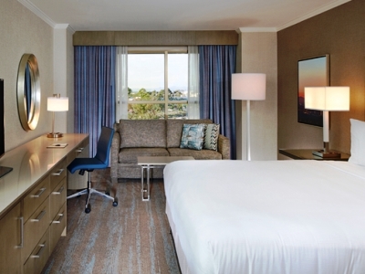 bedroom 2 - hotel doubletree hotel irvine spectrum - irvine, united states of america