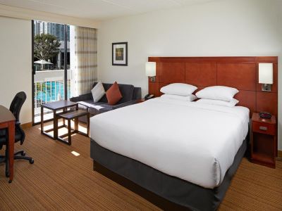 bedroom - hotel mdr a doubletree by hilton - marina del rey, united states of america