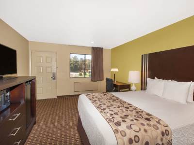 bedroom - hotel days inn by wyndham san jose milpitas - milpitas, united states of america