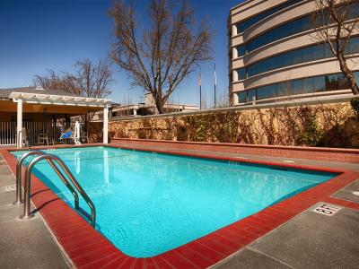outdoor pool - hotel best western town house lodge - modesto, united states of america