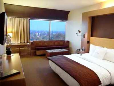 standard bedroom - hotel doubletree hotel monrovia pasadena area - monrovia, united states of america