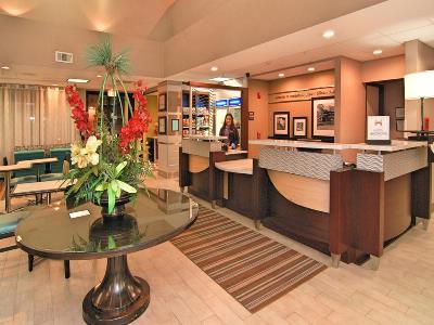 lobby 1 - hotel hampton inn and suites mountain view - mountain view, california, united states of america