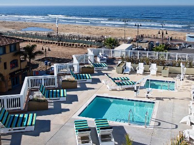 outdoor pool - hotel inn at pier - pismo beach, united states of america