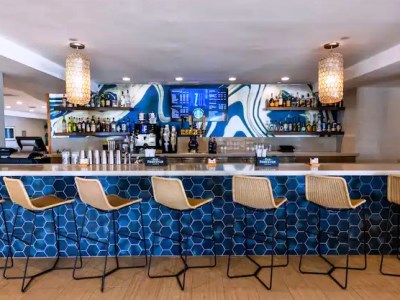 bar - hotel redondo beach hotel, tapestry collection - redondo beach, united states of america