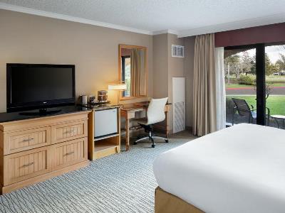 bedroom 1 - hotel doubletree by hilton sonoma wine country - rohnert park, united states of america