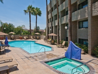 outdoor pool - hotel doubletree los angeles - rosemead - rosemead, united states of america