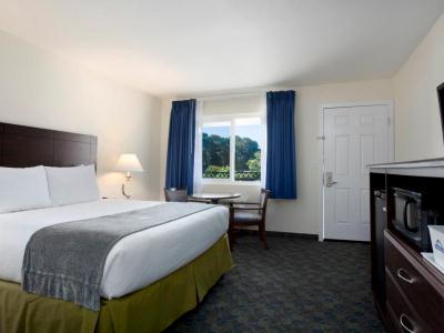 bedroom 1 - hotel days inn santa maria ca - santa maria, united states of america