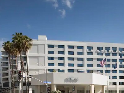 Hilton Santa Monica Hotel And Suites