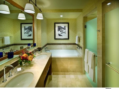 bathroom - hotel ritz carlton lake tahoe - truckee, united states of america