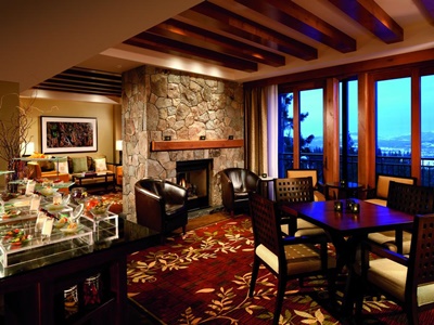 restaurant - hotel ritz carlton lake tahoe - truckee, united states of america