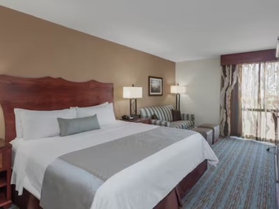 bedroom - hotel wyndham visalia - visalia, united states of america