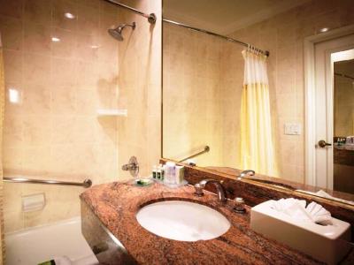 bathroom - hotel best western plus sunset plaza - west hollywood, united states of america